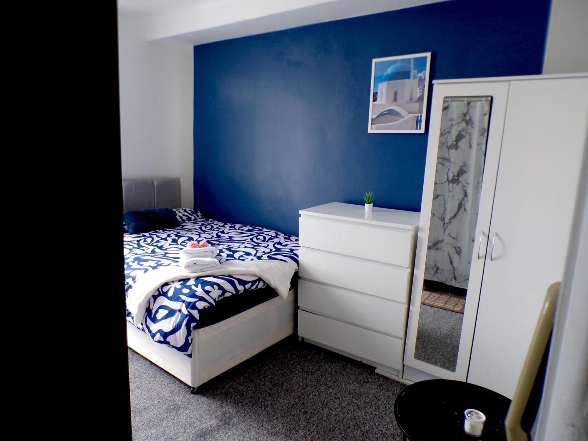 West Kensington - Santorini Apartments Londra Esterno foto