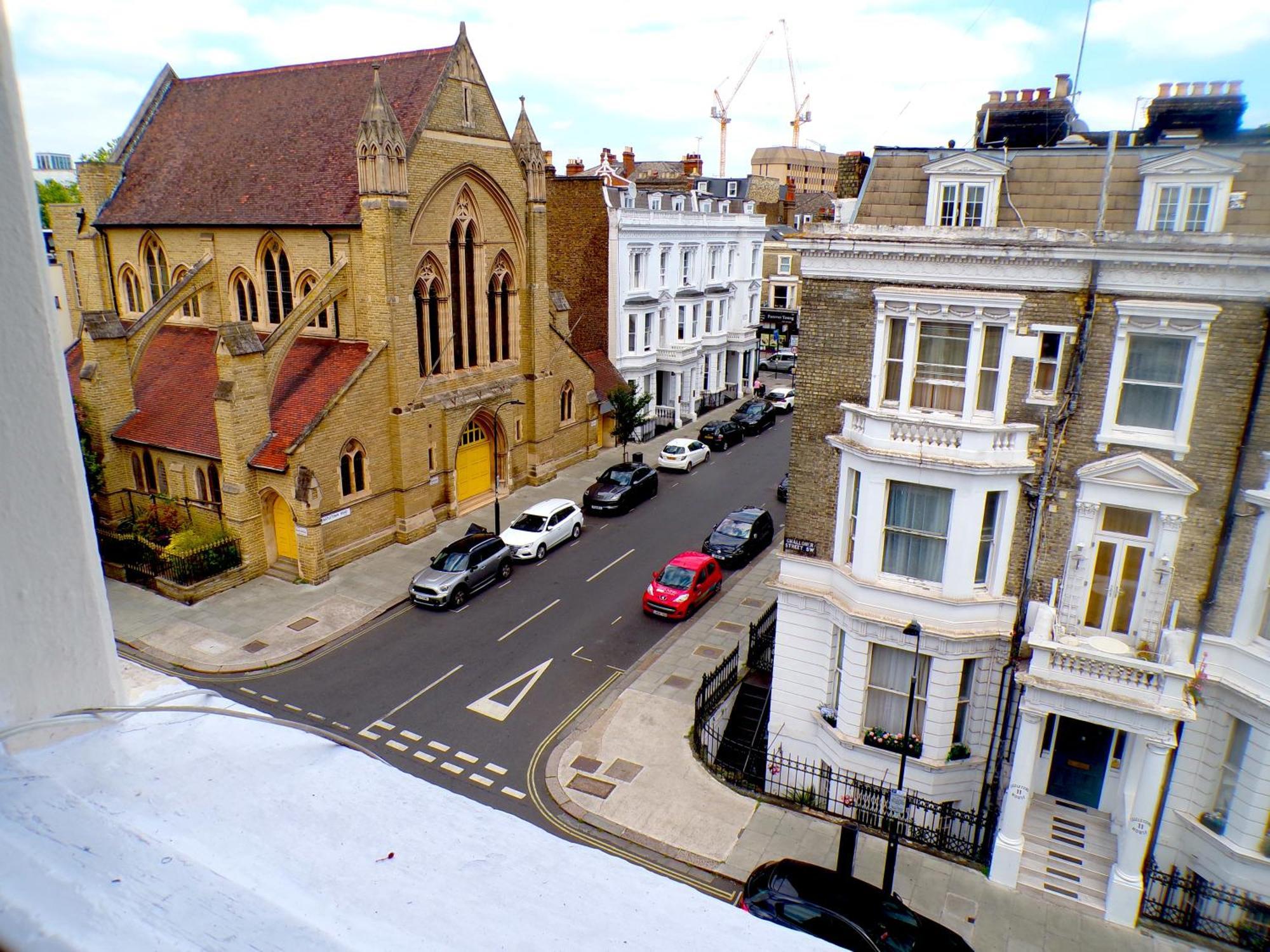 West Kensington - Santorini Apartments Londra Esterno foto